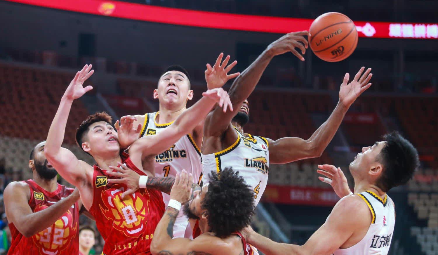 焦点大战：CBA上演巅峰碰撞