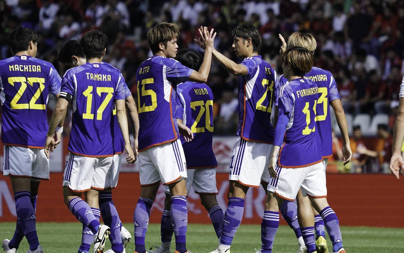 日本队轻取中国队，奥恰洛夫扛起全队