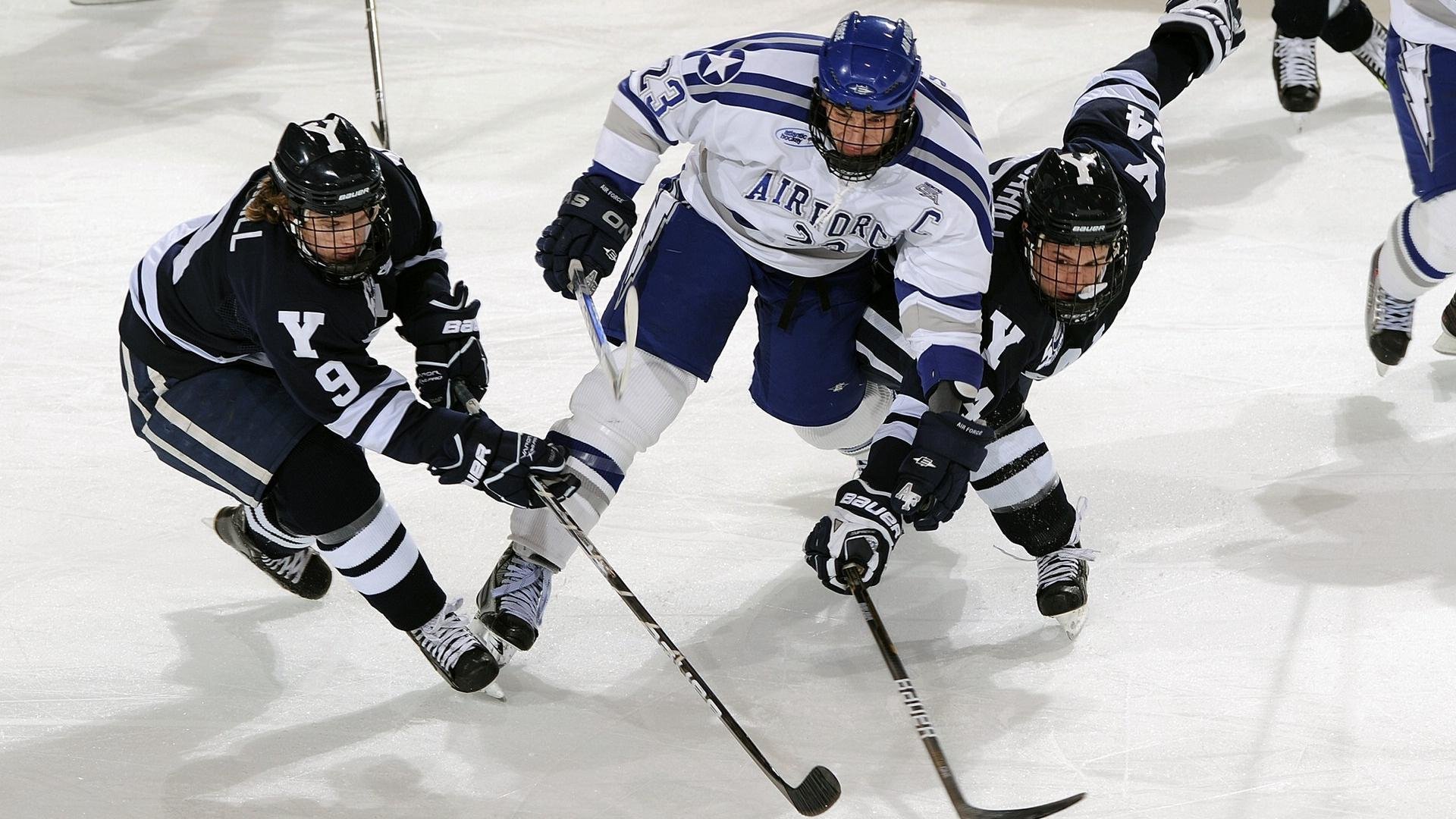 挪威寒夜，库尔图瓦单掌遮天，拜仁的横扫与一个人的战争