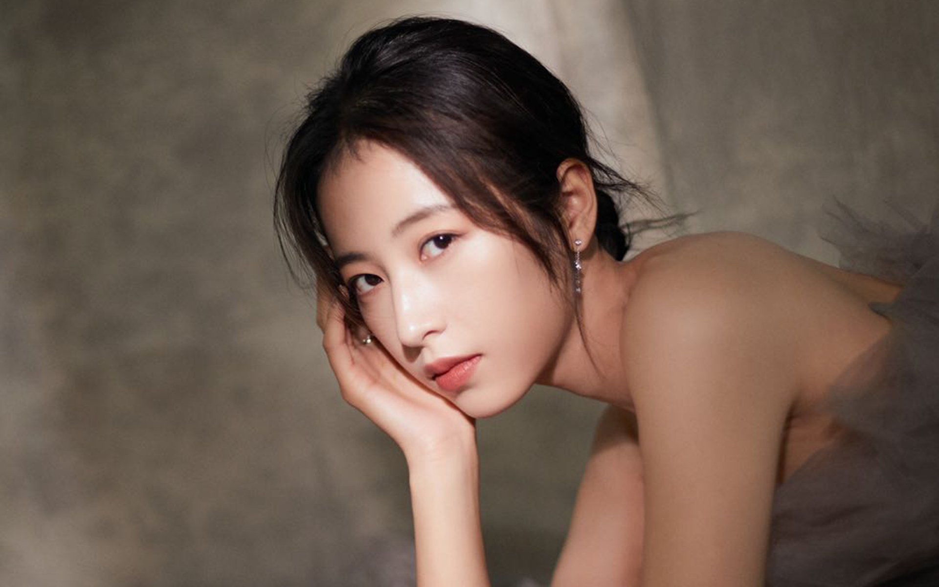 月下独裁官,克瓦拉茨赫利亚如何将国家德比之夜变成个人意志的疆场