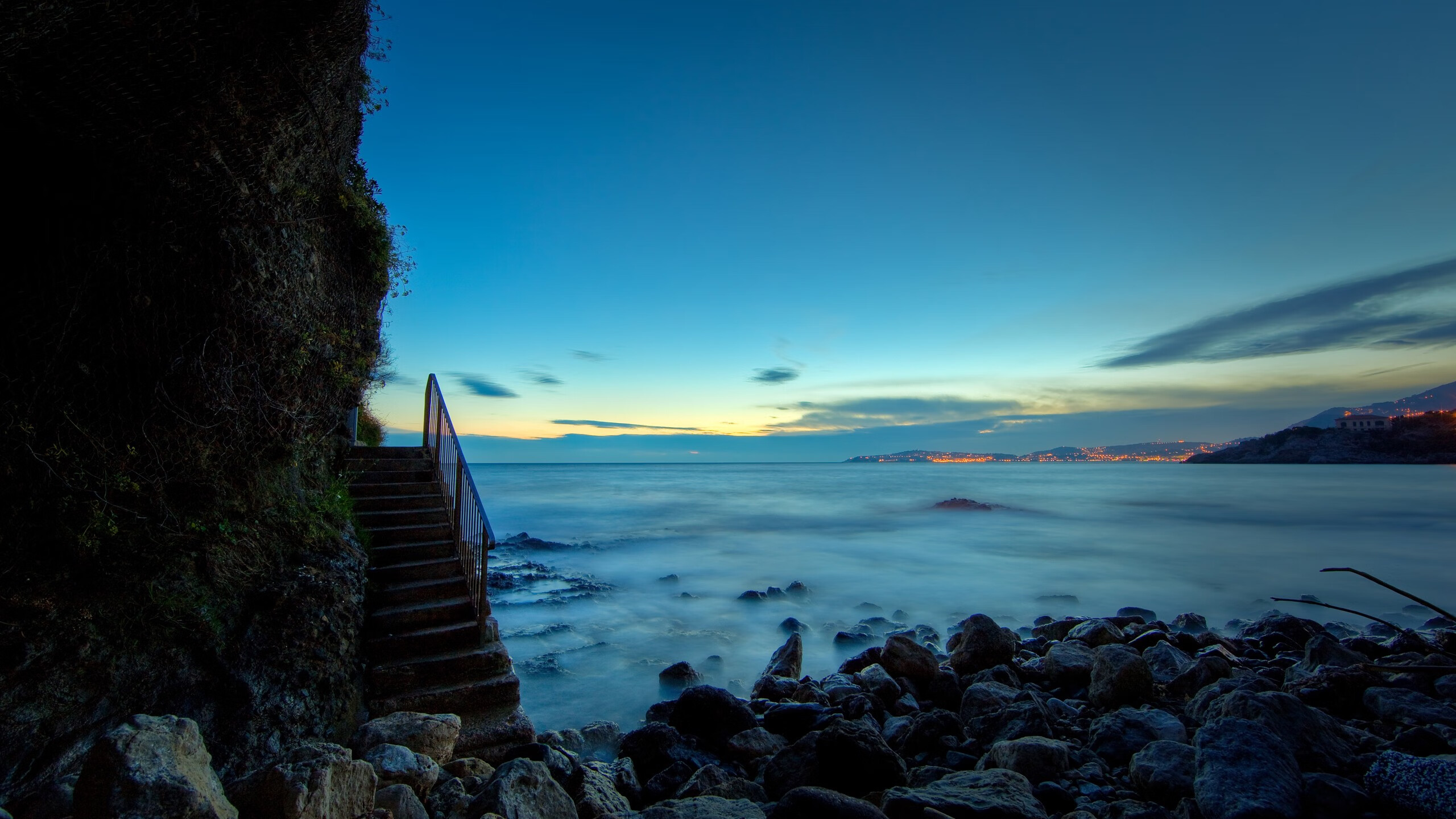 新星灼穿雄鹿,雷霆战术筑起胜利堤坝