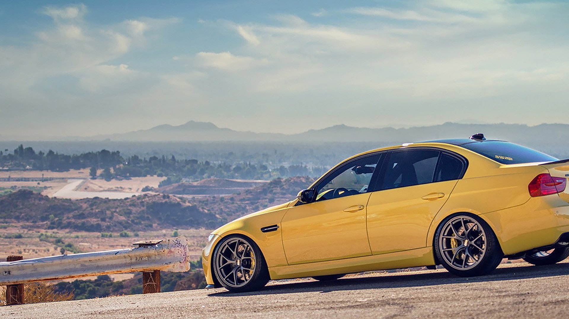 不是梅西，不是小罗，不是哈维，今夜的诺坎普，为富安健洋而鸣