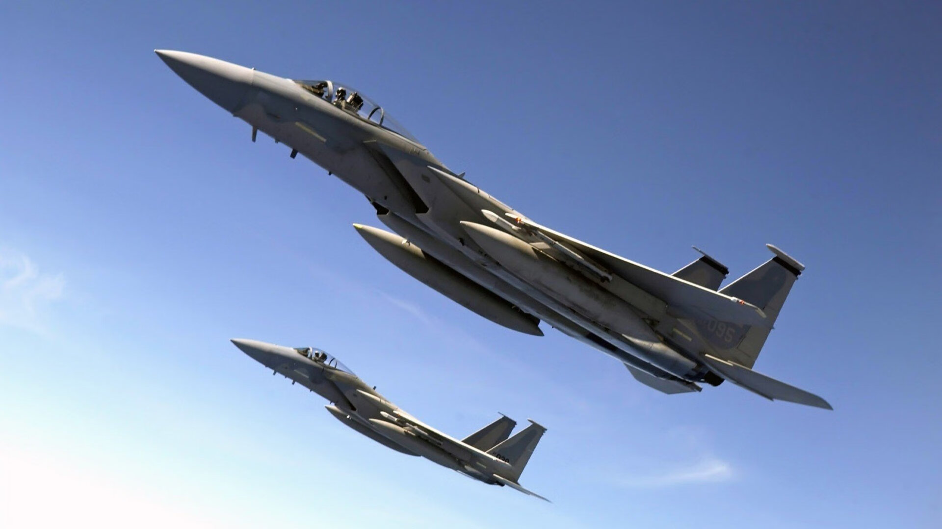 矛与盾的永恒博弈,库里无解进攻与尼克斯窒息防守,现代篮球的终极母题