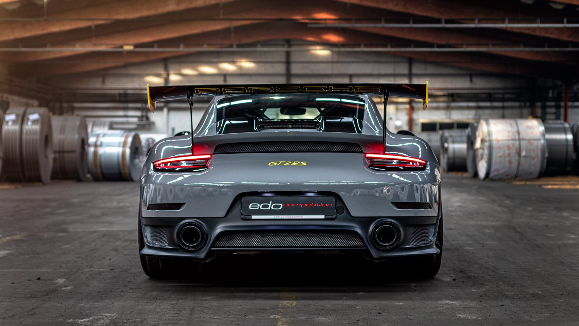 赛道王座与篮球王权，跨越领域的冠军之心